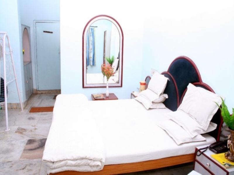 Hotel Krishna Palace Udaipur Dış mekan fotoğraf